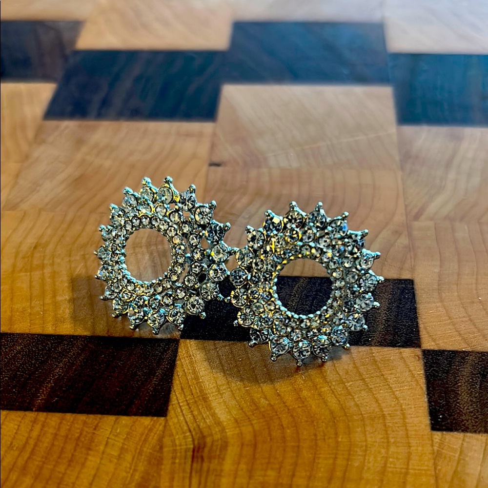 Elegant Vintage Silver Tone Glass Rhinestone Earrings